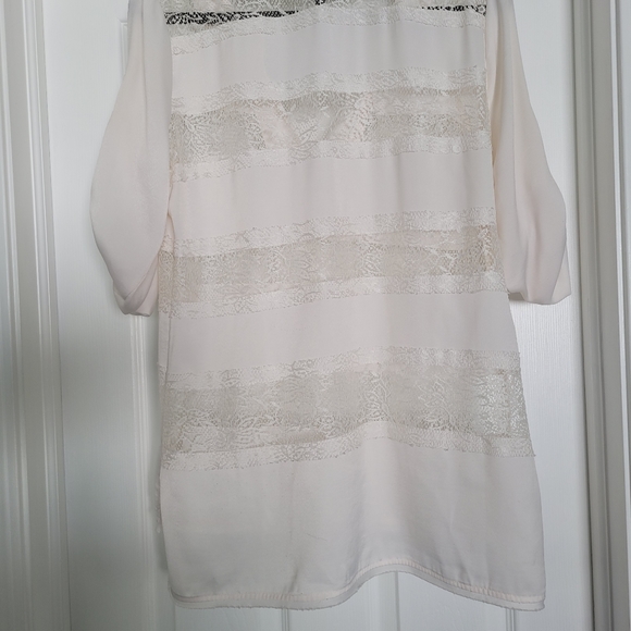 BCBG Max Azria white lace blocked 3/4 length shirt size M - Picture 8 of 11